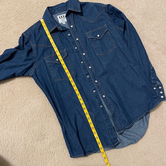 Ely Cattleman pearl snap Western denim shirt - Picture 6 of 7